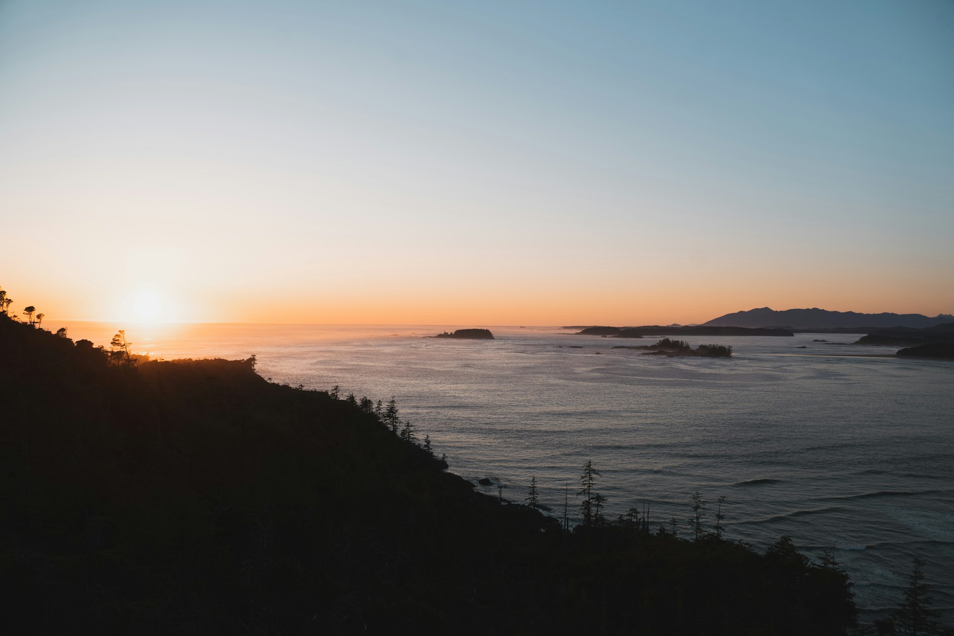 Pacific coast landscape, Tofino — Alex Geerts / Unsplash